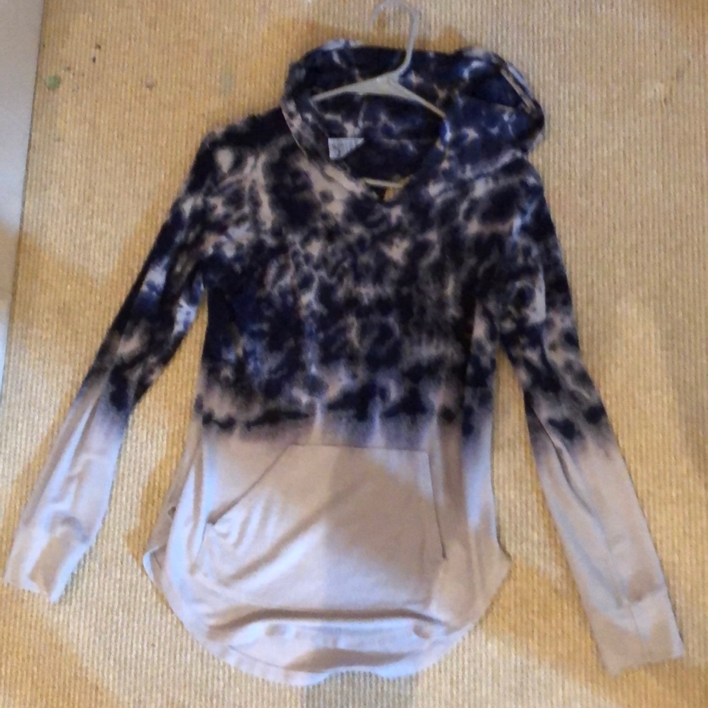long sleeve blue and grey tie dye hoodie